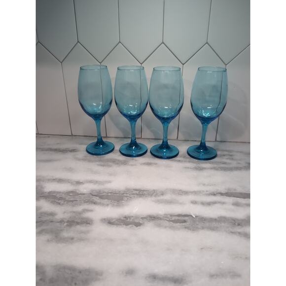 Cristar Sky Blue Wine Glasses, 13 oz Water Goblets, Sky Blue Glassware, Set of 4 - Picture 3 of 10